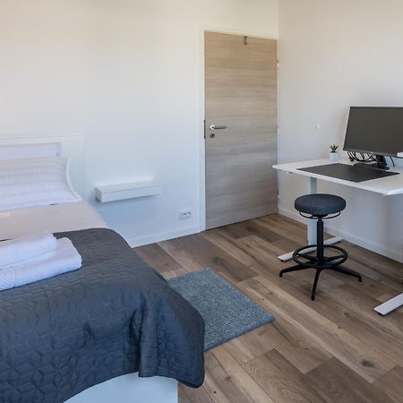 Sundowners Apartment, 52Qm, Double & Single Bed, 10 Min From Old Town Of Сплит Экстерьер фото