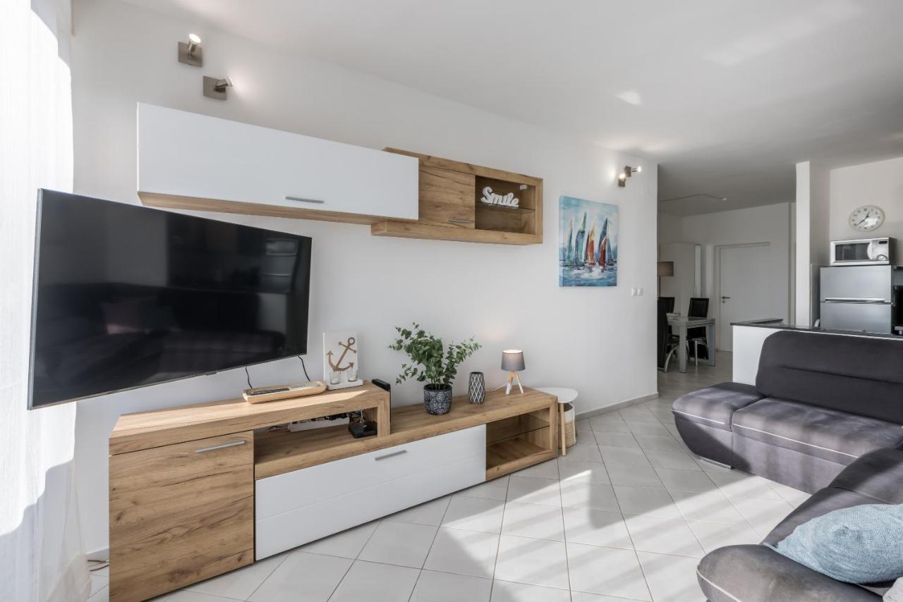 Sundowners Apartment, 52Qm, Double & Single Bed, 10 Min From Old Town Of Сплит Экстерьер фото