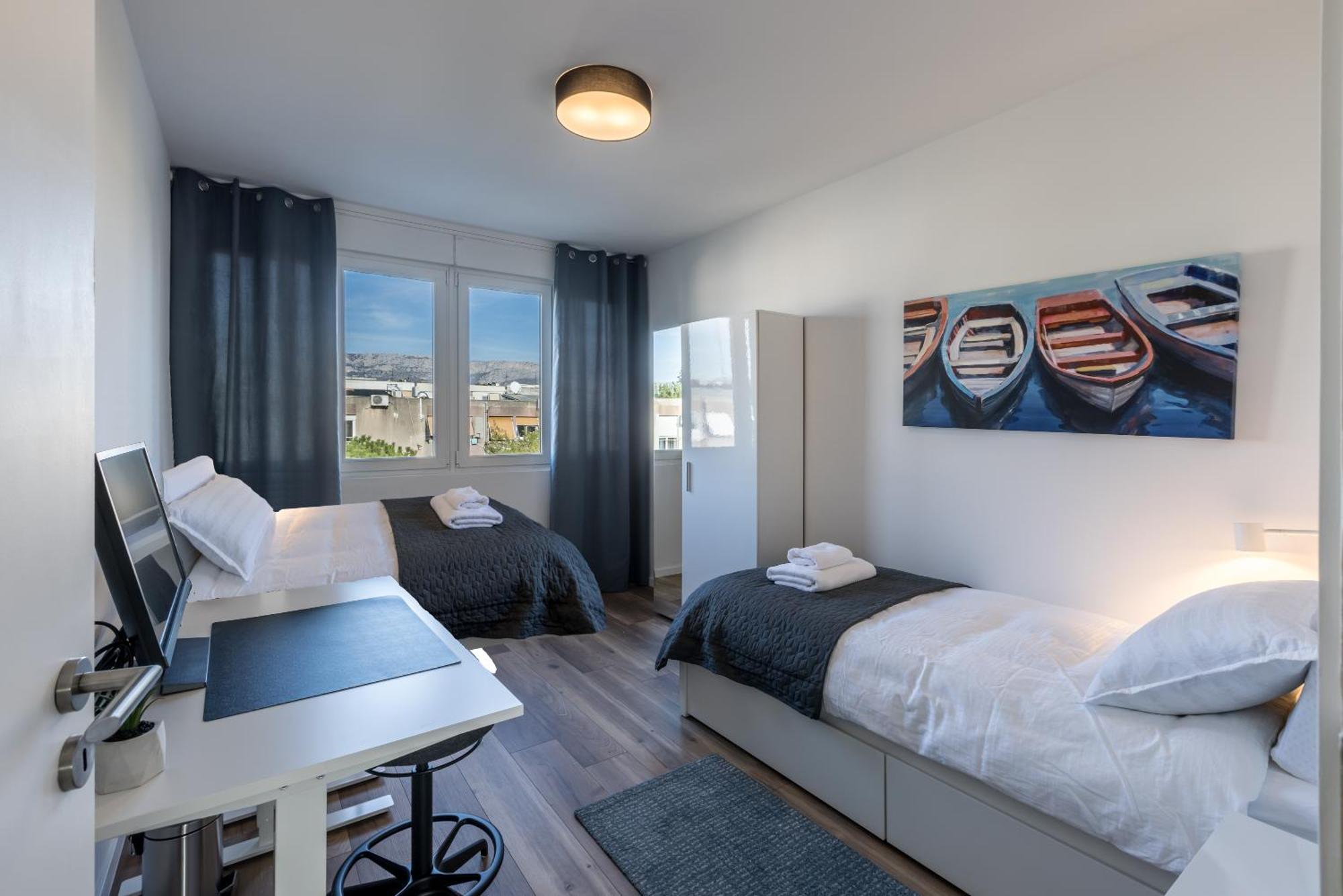 Sundowners Apartment, 52Qm, Double & Single Bed, 10 Min From Old Town Of Сплит Экстерьер фото